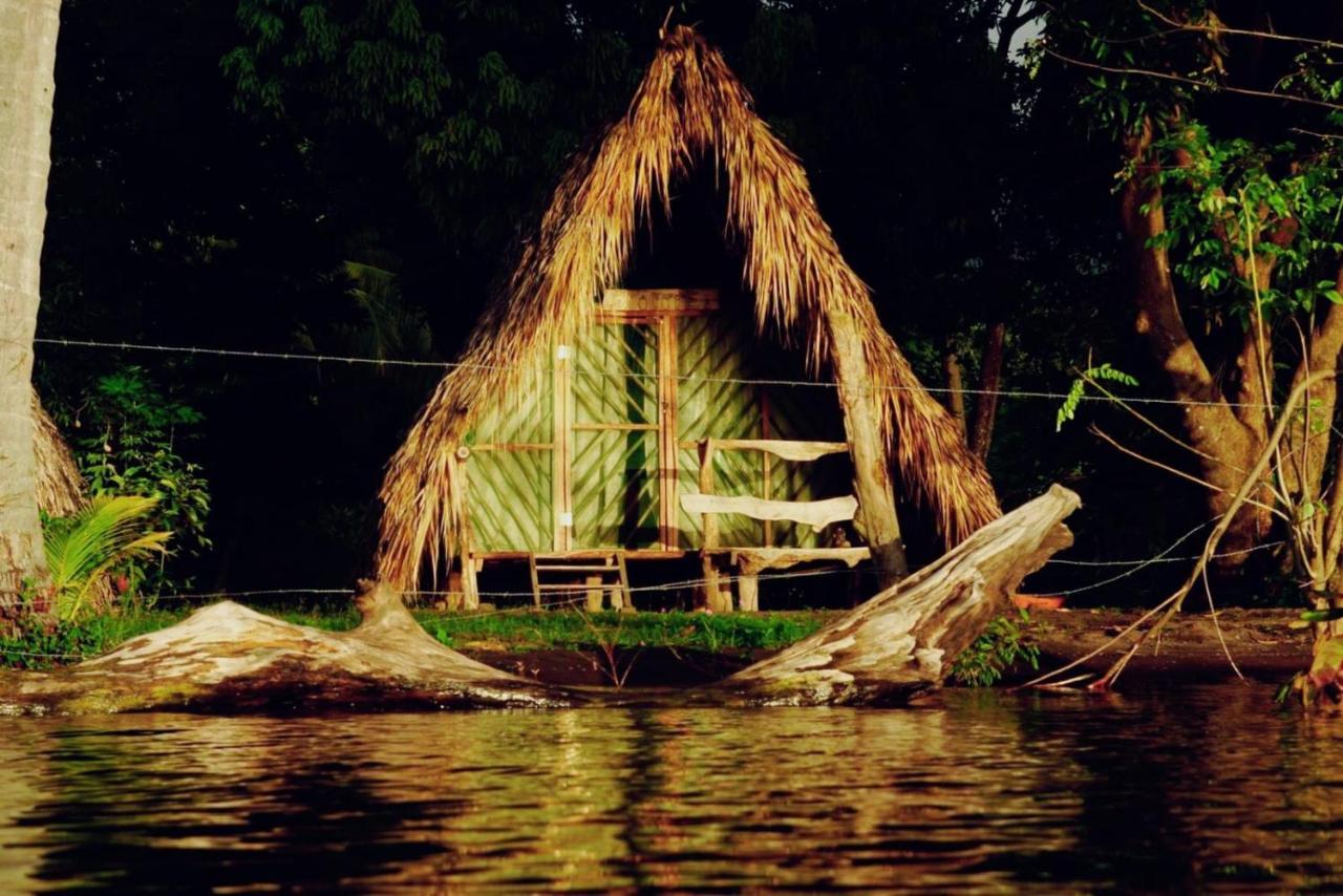La Sirenita - Ometepe Hotel Altagracia Luaran gambar