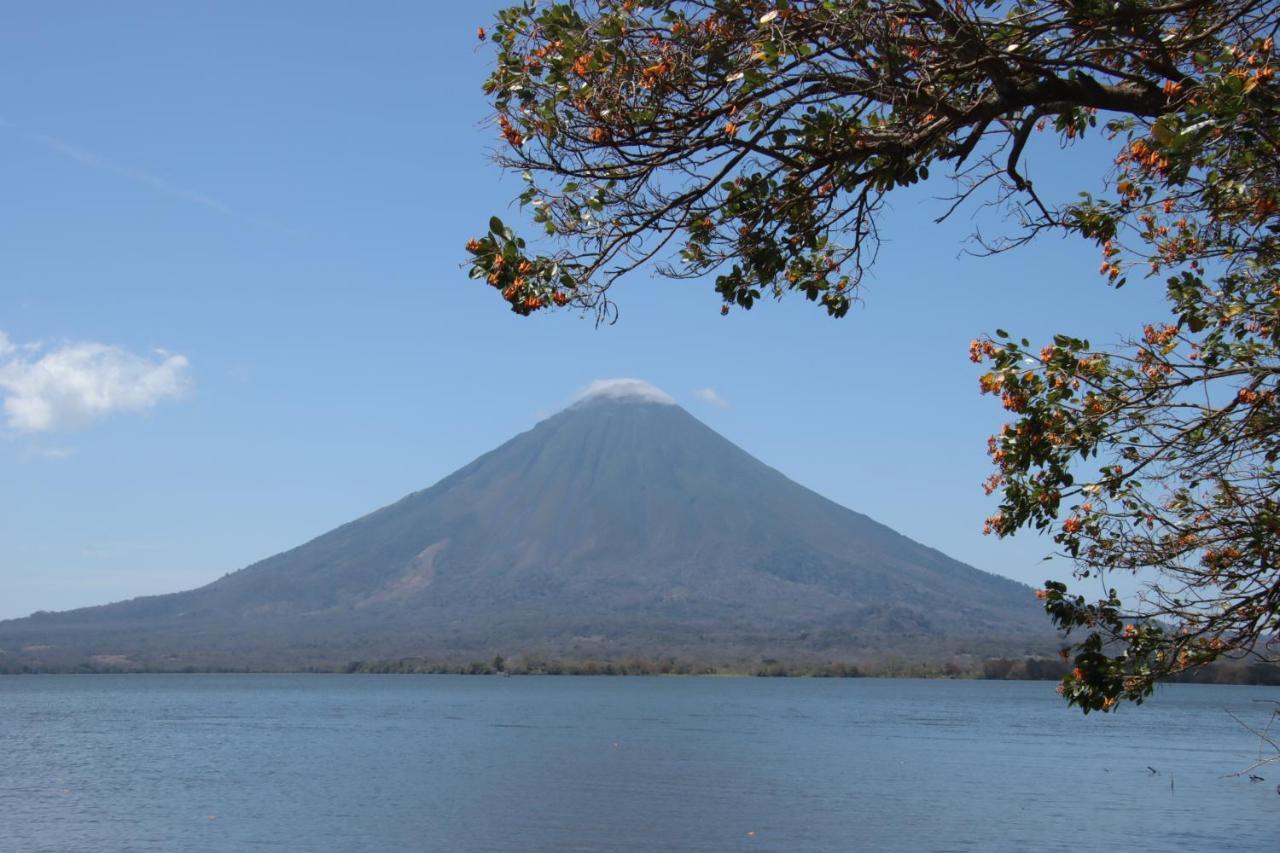 La Sirenita - Ometepe Hotel Altagracia Luaran gambar